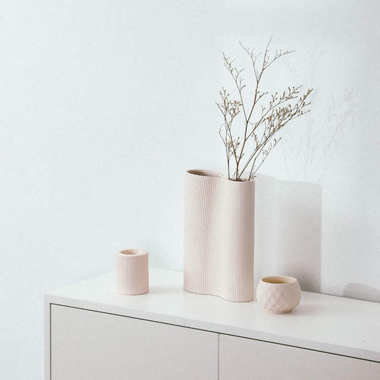 Ribbed Infinity Vase - Pink