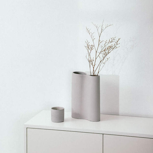 Ribbed Infinity Vase - Grey